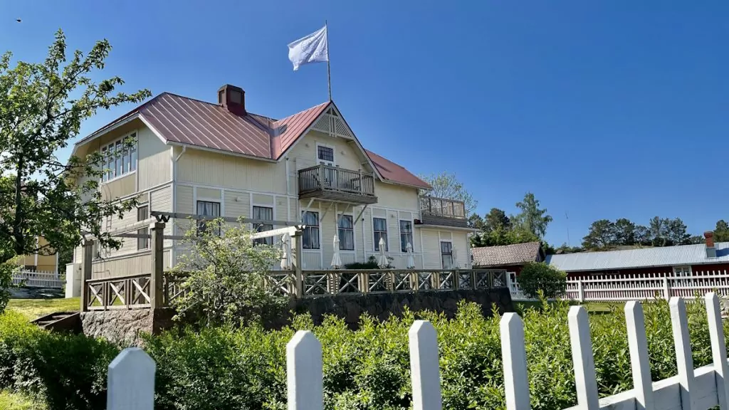 Att göra på Föglö i Åland - Carlsro badhotell