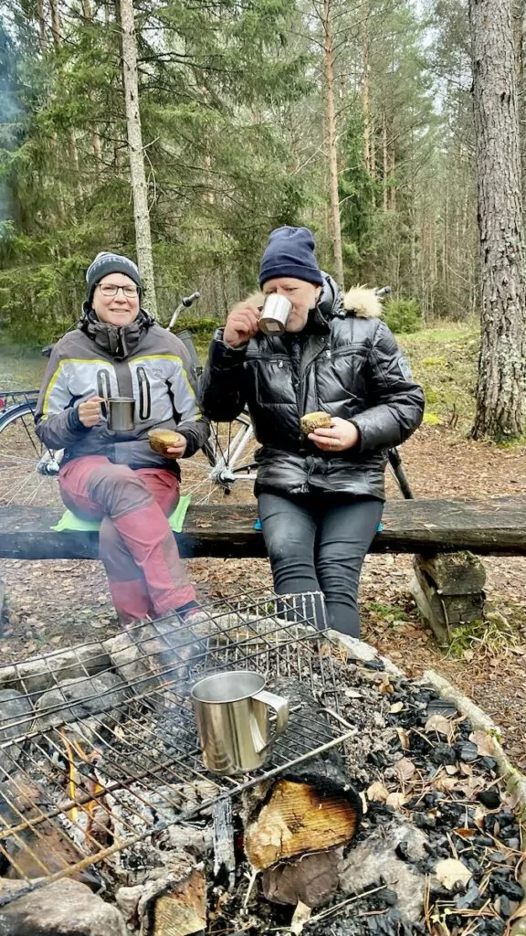 Kaffe vid Alsterån - här kan man också åka packraft