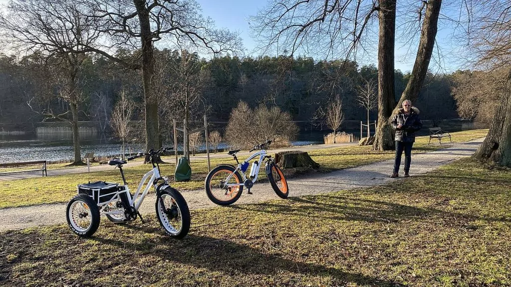 Cykla i Hagaparken