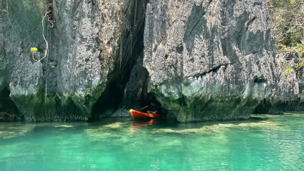 Grotta i Small Lagoon