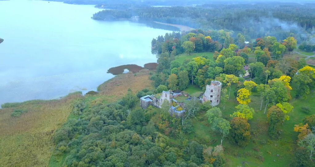 Slottsruiner i Sverige