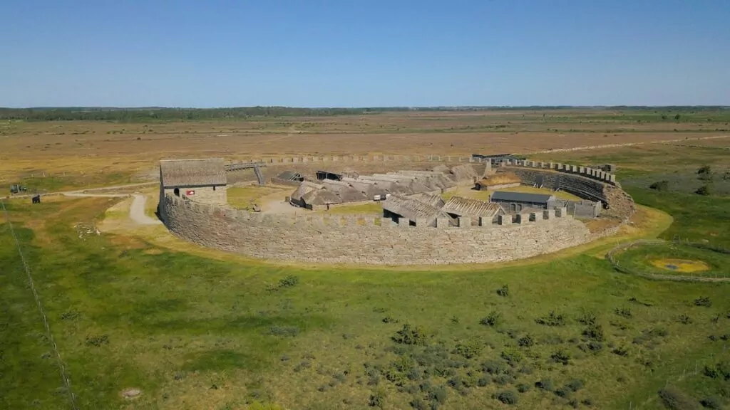 fornborgar på Öland - Eketorps borg