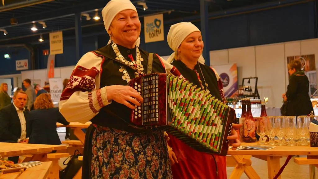 Estnisk folkmusik