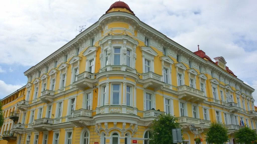 Frantiskovy Lazne Tjeckien - den gula staden