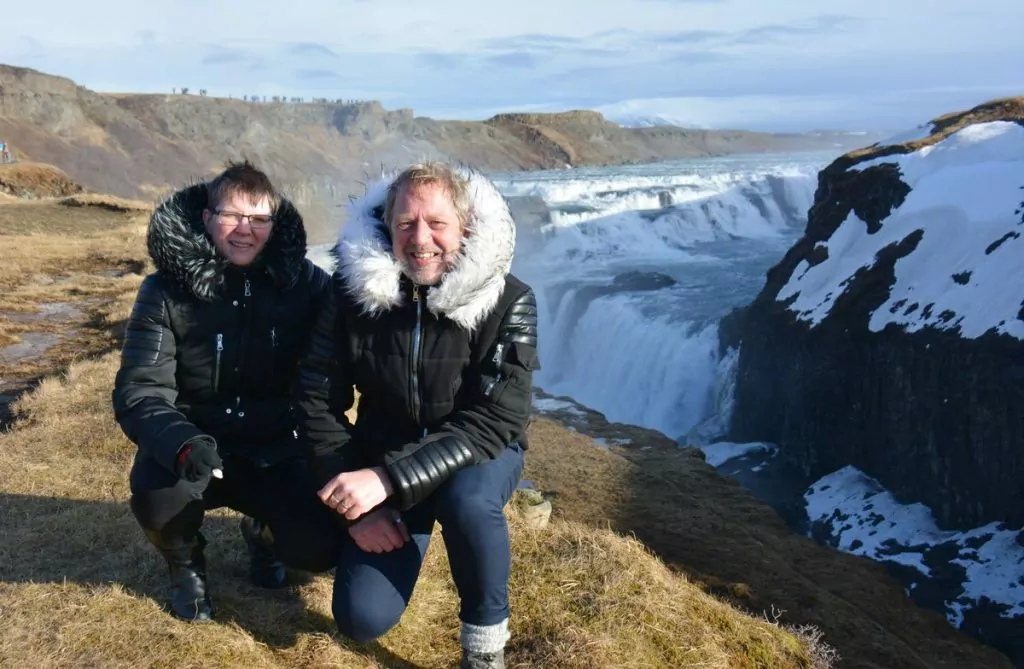 Helena och Peter vid Gullfoss