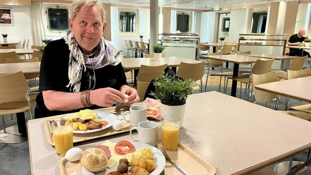 Frukost på Finnlines Malmö - Travemünde