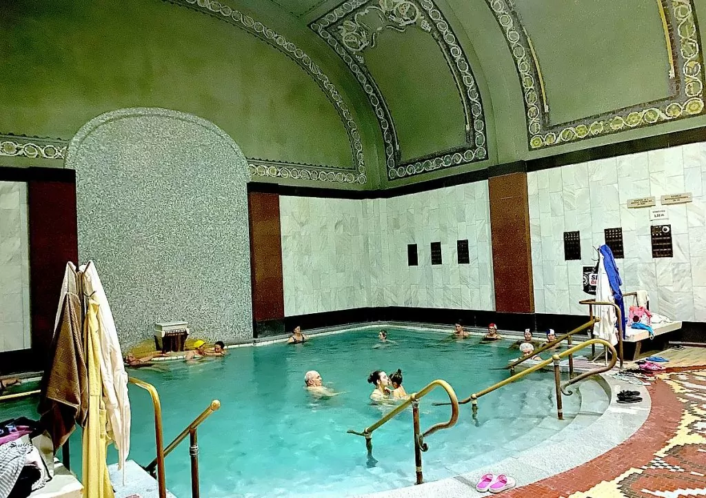 Gellertbadet - bad i Budapest