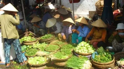 Grönsaker på marknaden i Hoi An