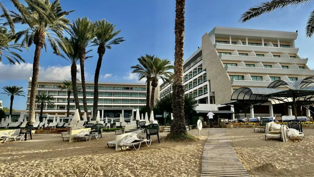 Pafos på Cypern - Constantinou Bros Pioneer Beach Hotel