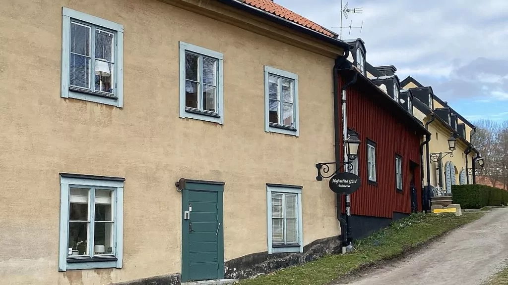 Huvudsta gård