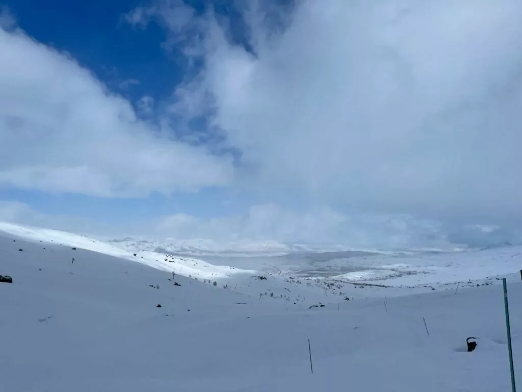 Riksgränsen - skidåkning i Sverige fram till midsommar