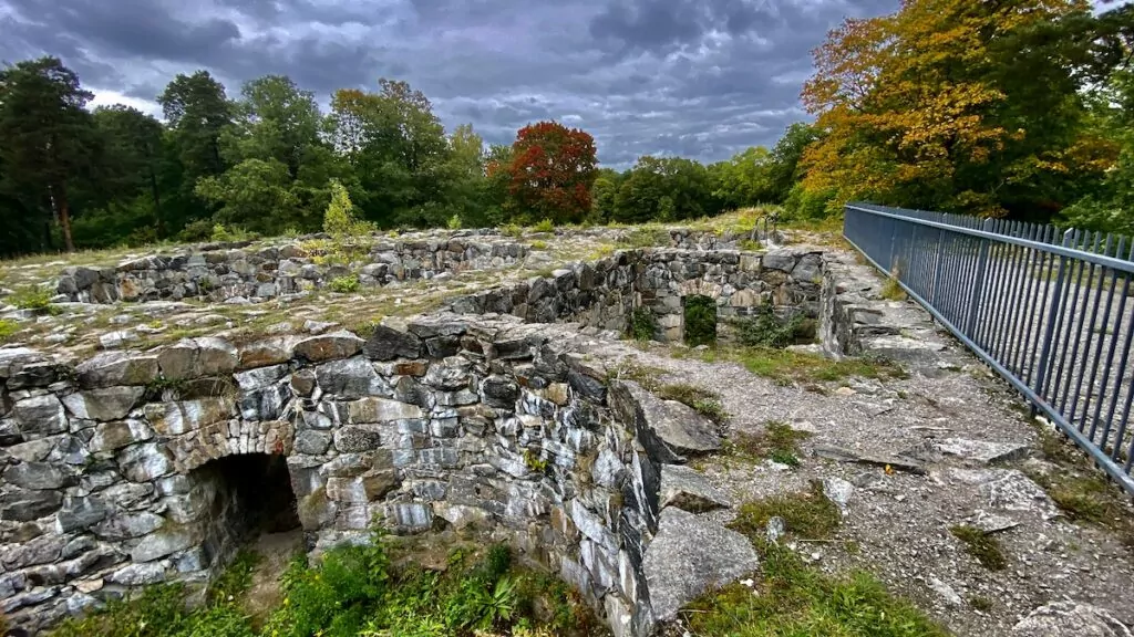 Slottsruiner i Sverige