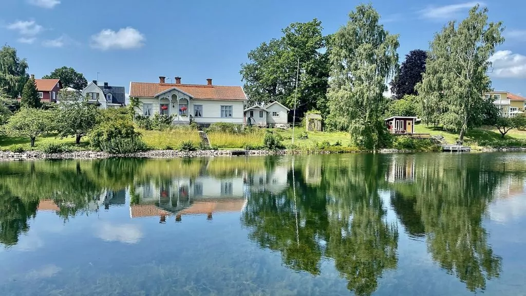 Att göra i Motala -  cykla längs Göta kanal