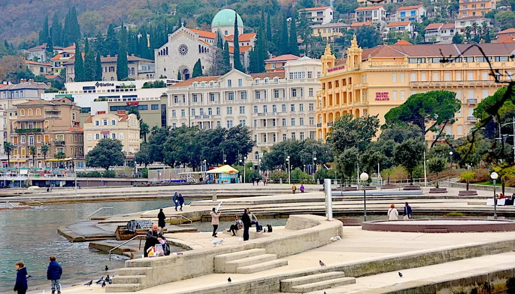 slatinastranden i Opatija