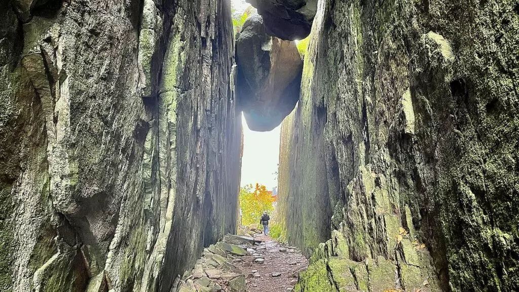 Kungsklyftan i Fjällbacka