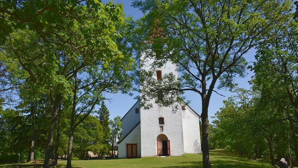 Svenskarnas kyrka i Röicks på Dagö i Estland