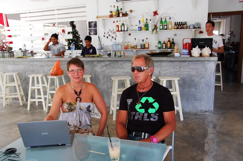 Helena och Peter pÃ¥ mysiga hotellet i Langkawi