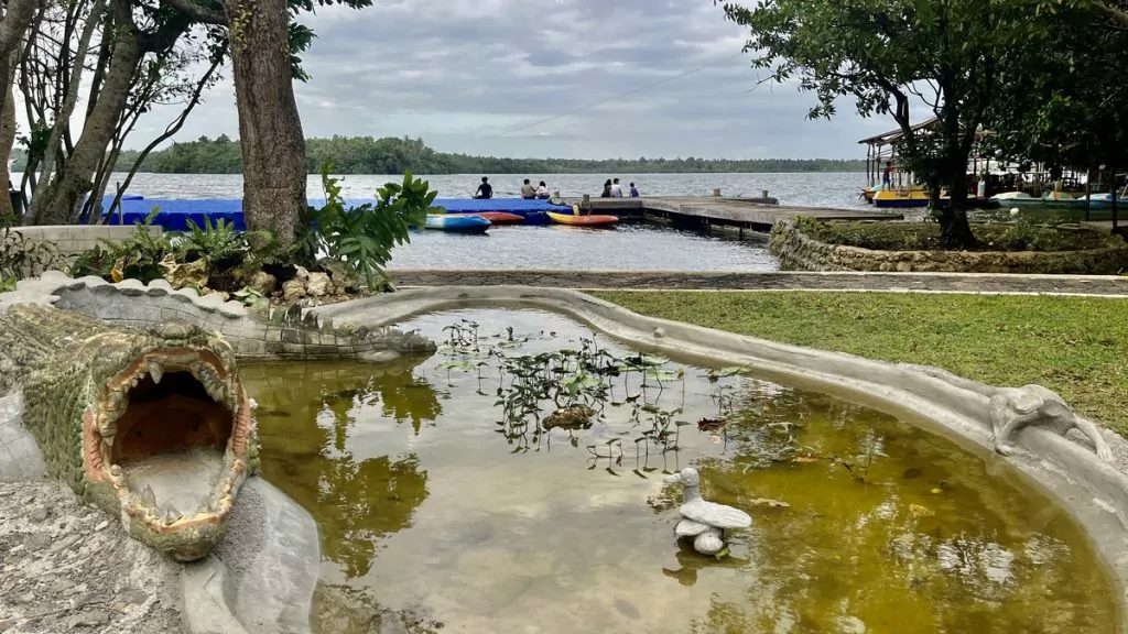 Lake Danao, Pacijan Island