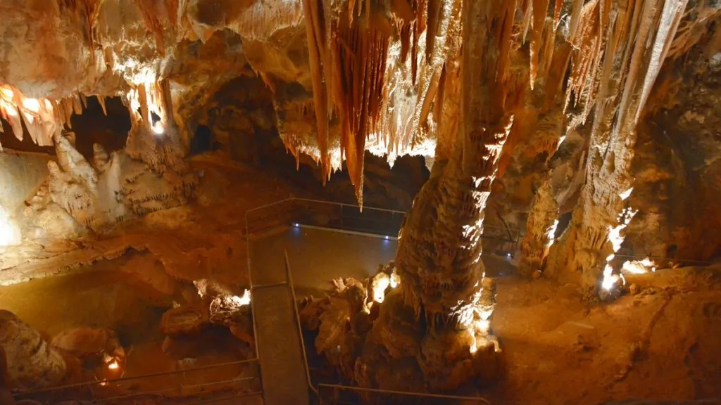 Madeleine grotta Frankrike
