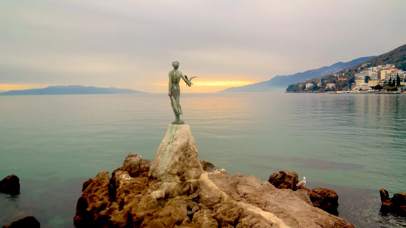 The Maiden with the Seagull i Opatija