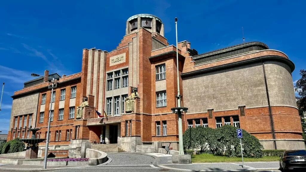 Göra i Hradec Králové - musem över östra Bohemia