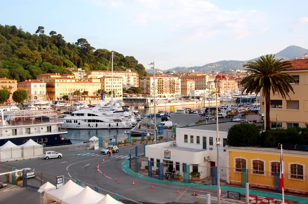 Färja Nice - Ile Rousse på Korsika