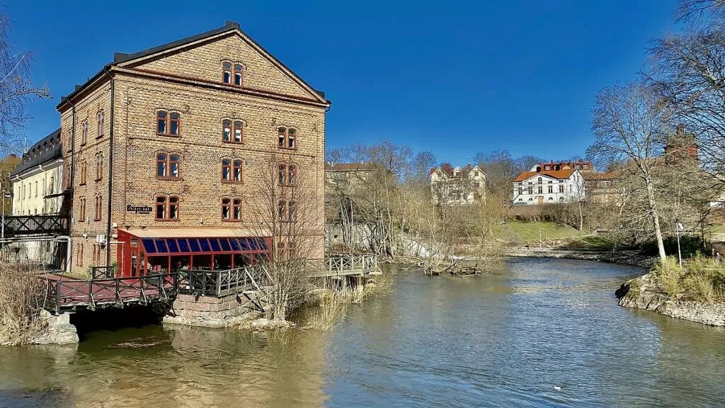 Göra i Nyköping - promenera längs Nyköpingsån