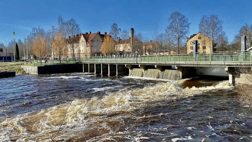 Göra i Örebro - gå eller cykla längs Svartån