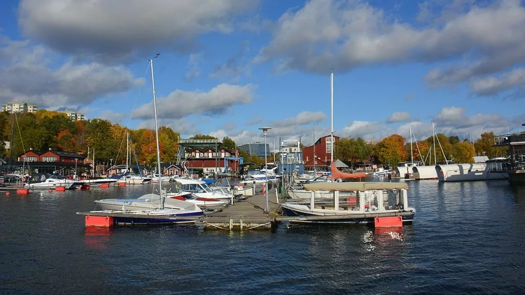 Husbåtsmarina