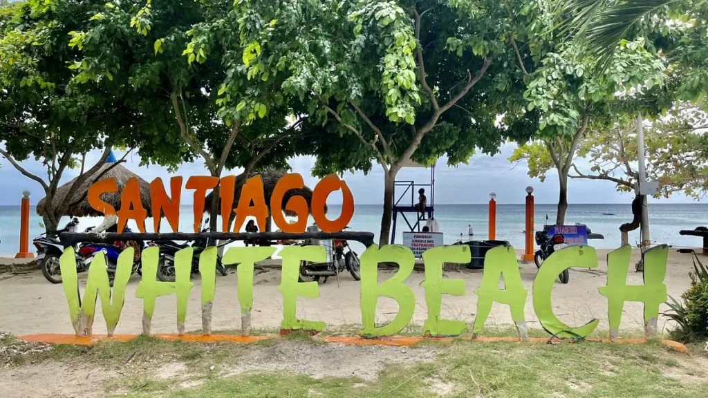 Santiago beach, Pacijan island