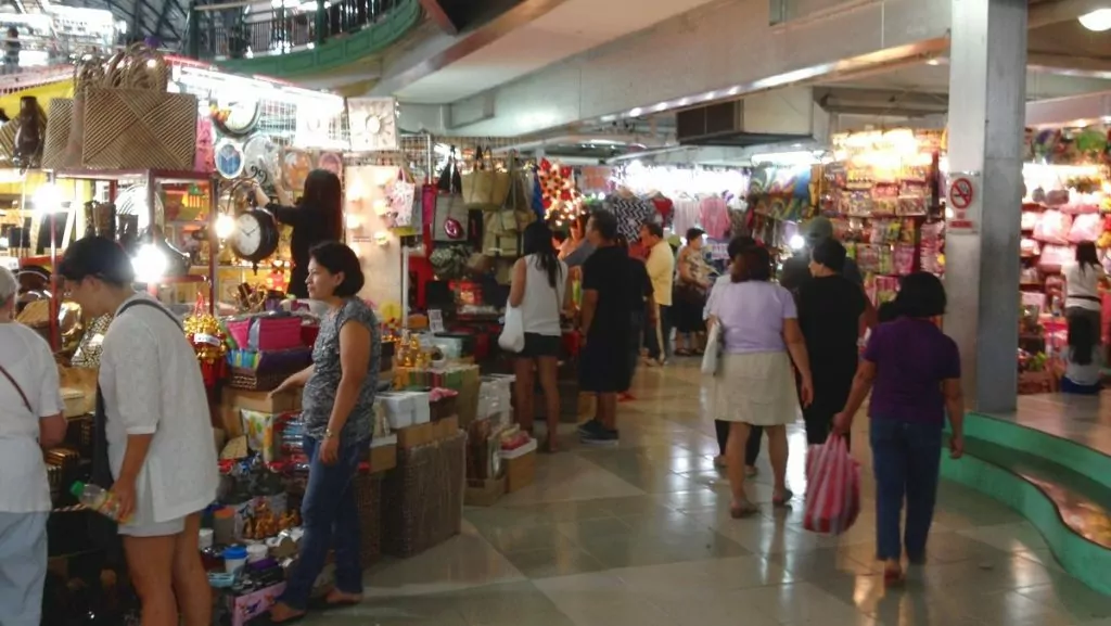 Shopping Manila