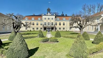 Södertuna slott