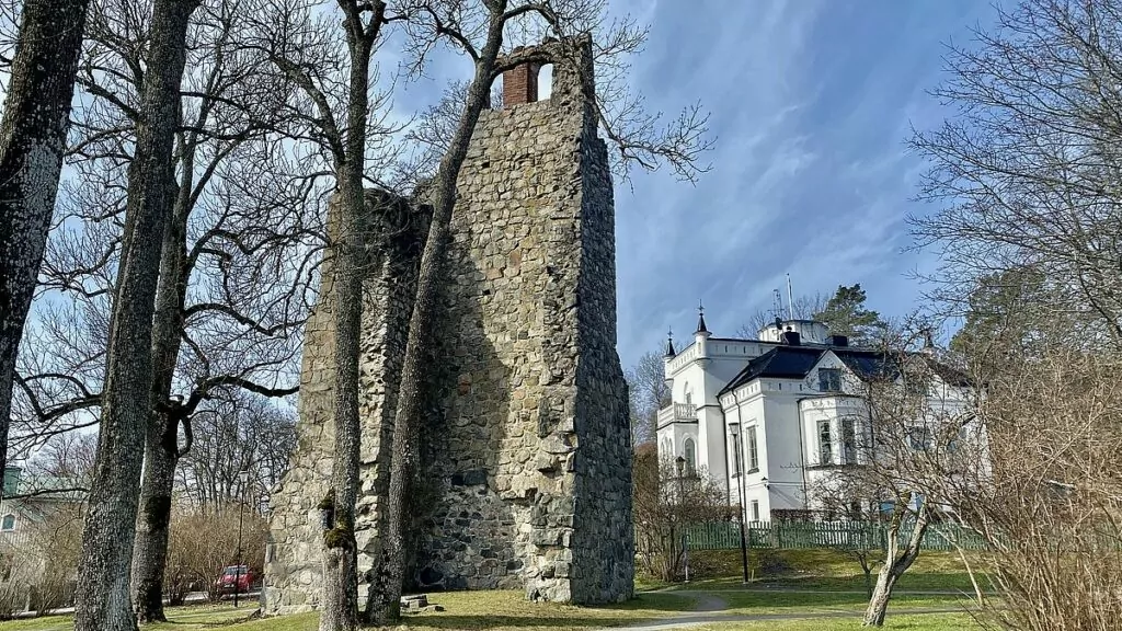 St Lars kyrkoruin i Sigtuna