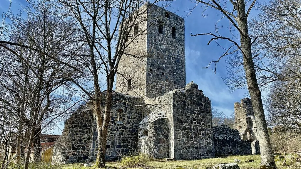 St Pers ruin Sigtuna