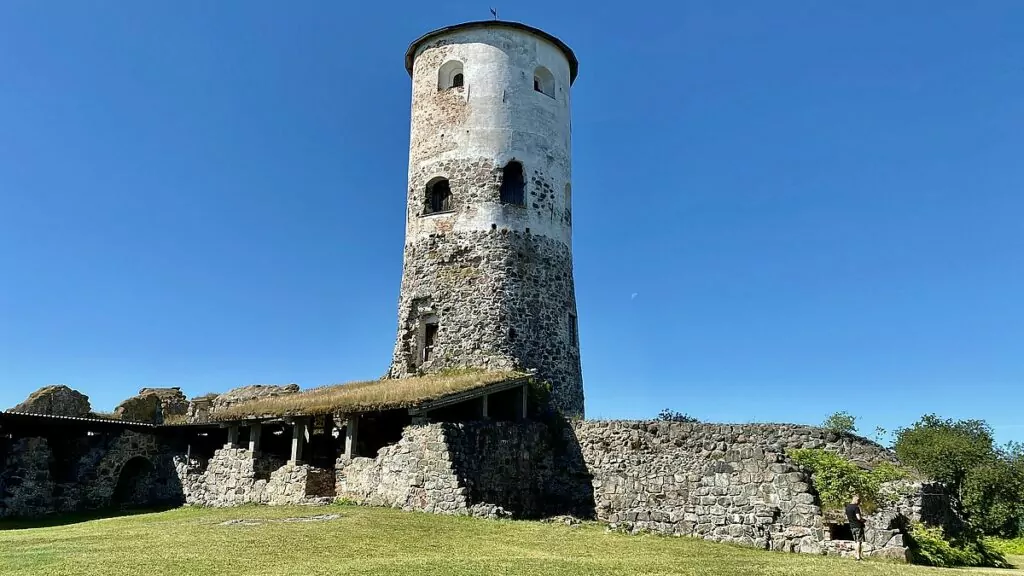 Slottsruiner i Sverige