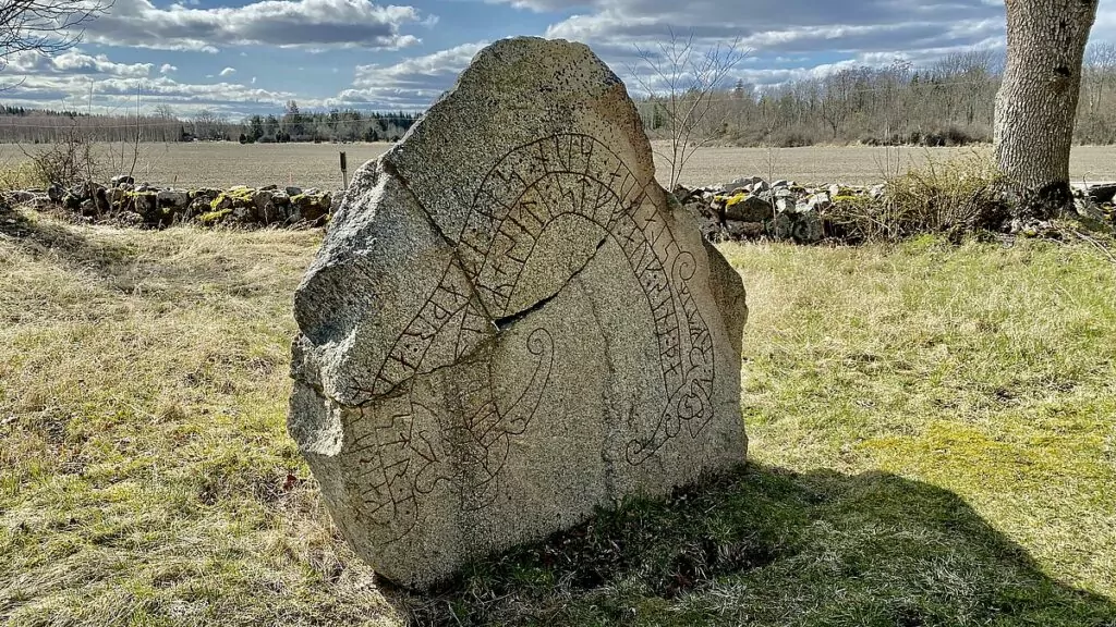 Kyrkoruiner i Sverige