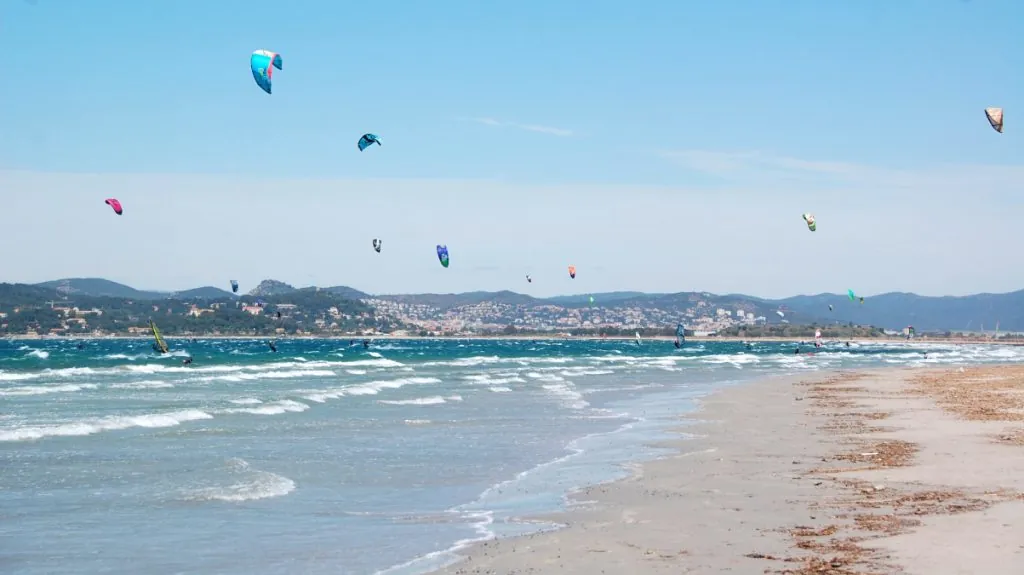 Surfare i Giens