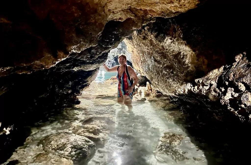 Timubu cave, Pacijan Island