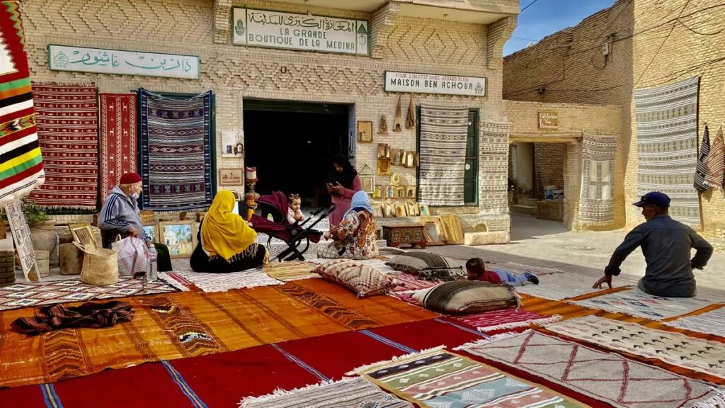 Se och göra i Tozeur, Tunisien