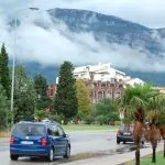 Norrut längs Montenegros kust