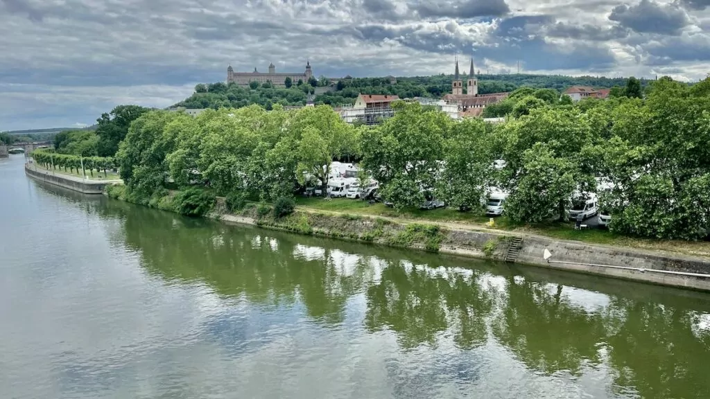 Tyskland välkomnar husbilar - fin ställplats i Wurzburg