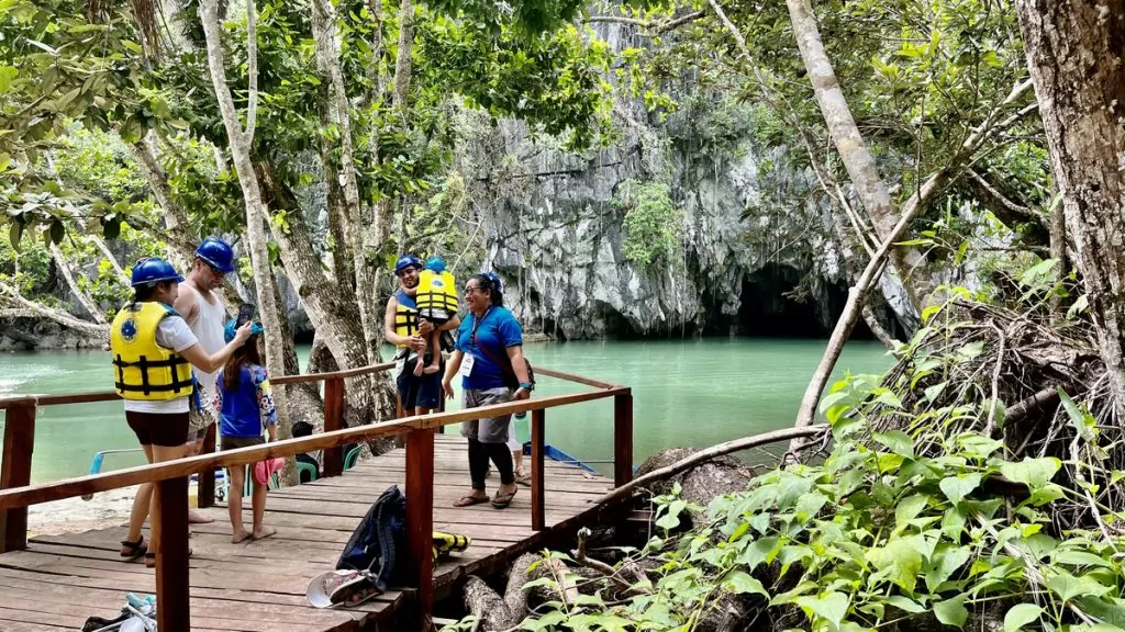 Underjordisk flod i Puerto Princesa - Palawan, Filippinerna