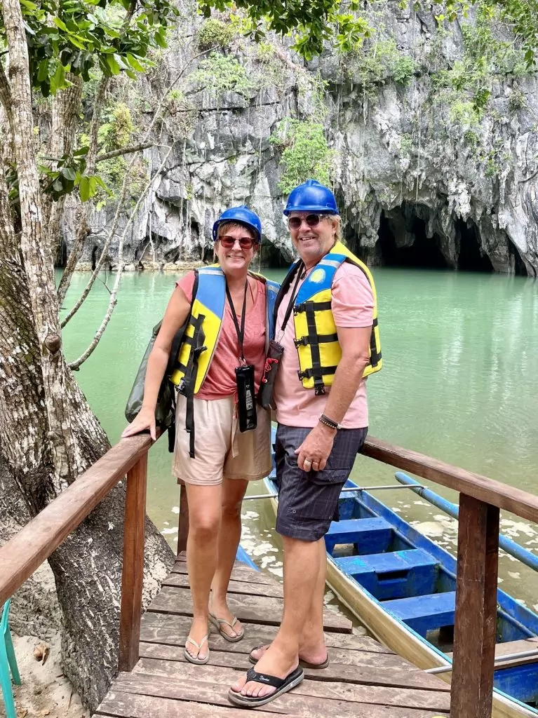 Underjordisk flod i Puerto Princesa - Palawan, Filippinerna