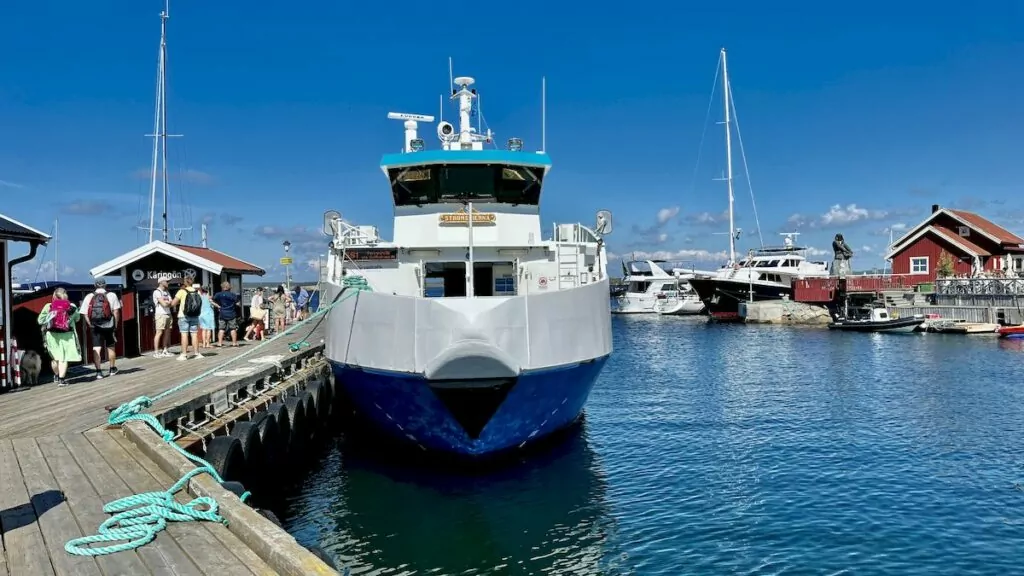 Hamnen i Käringö i Bohuslän