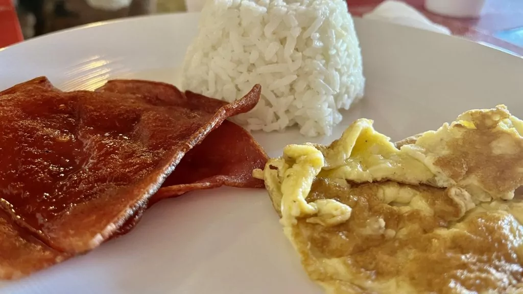 Frukost på hotell Emilia  i Cebu City