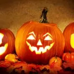 Varför firar man Halloween i Sverige?