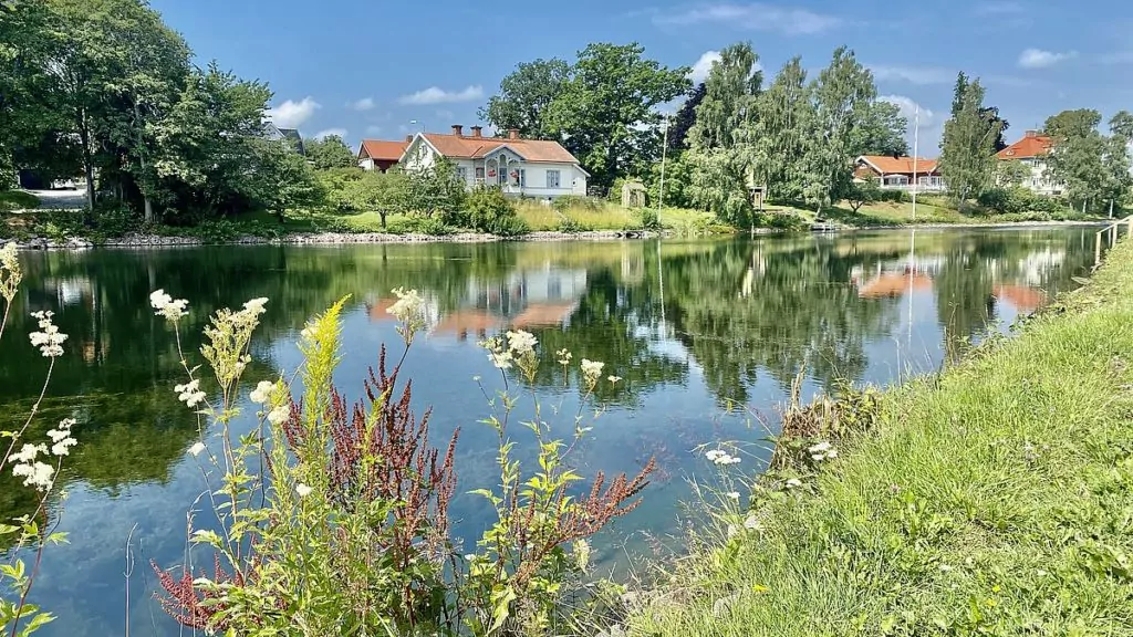 Att göra i Motala -  cykla längs Göta kanal