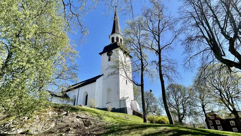 Kyrka