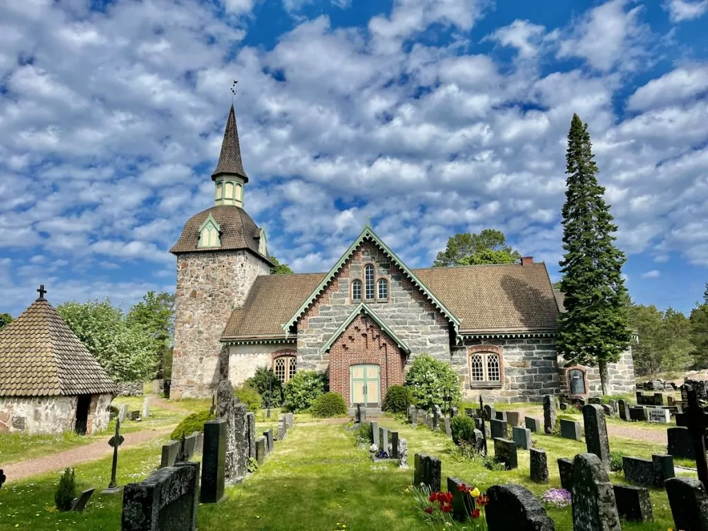 Att göra på Föglö i Åland - kyrka