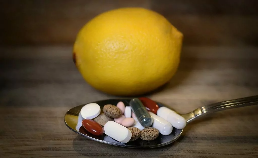 Vitaminer i frukt och i tabletter